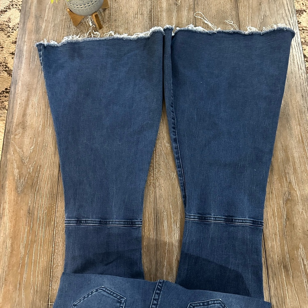 Women's Blank Paige Flare Jeans - Picture 6 of 13